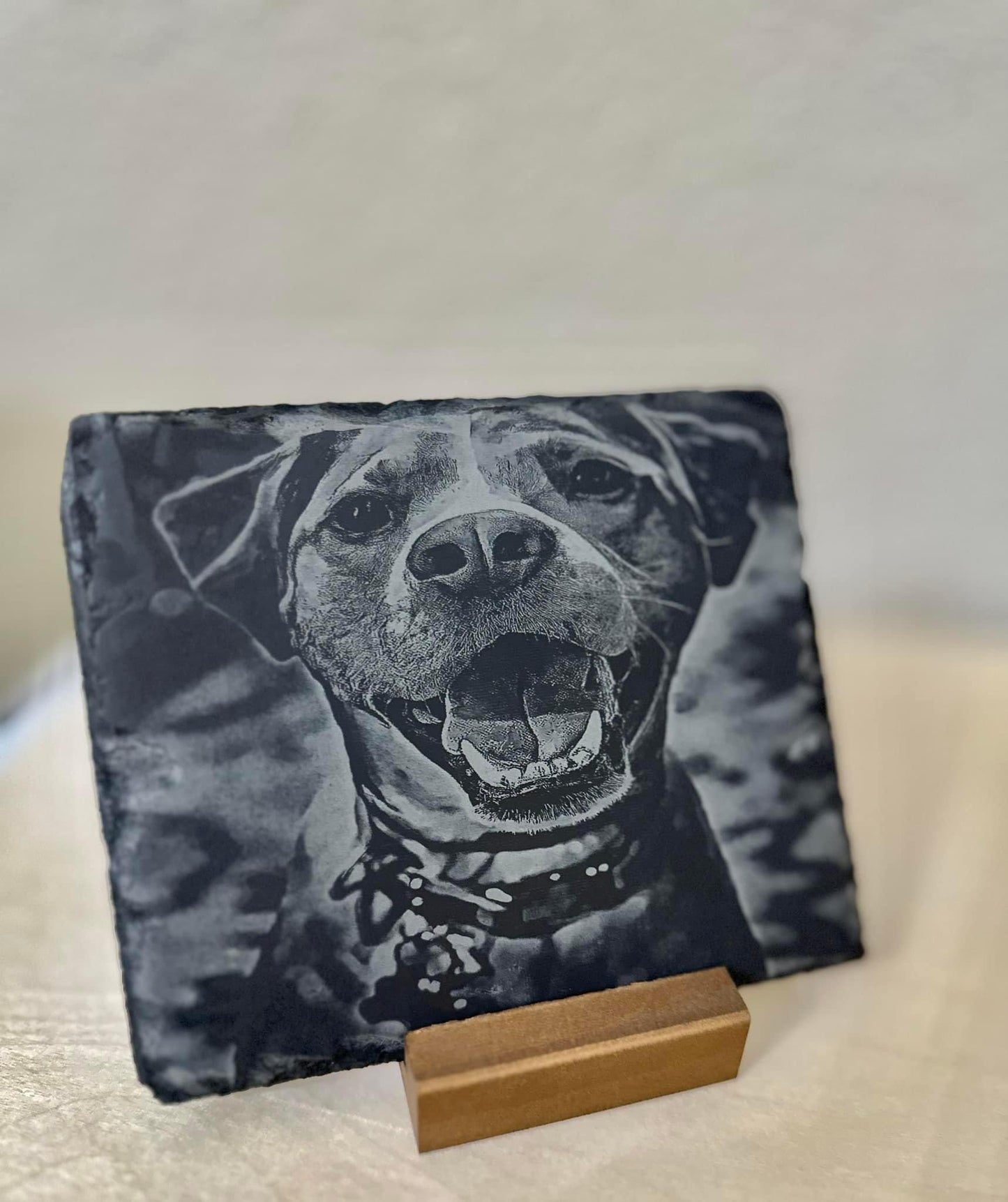 Slate Pet Portrait with Stand