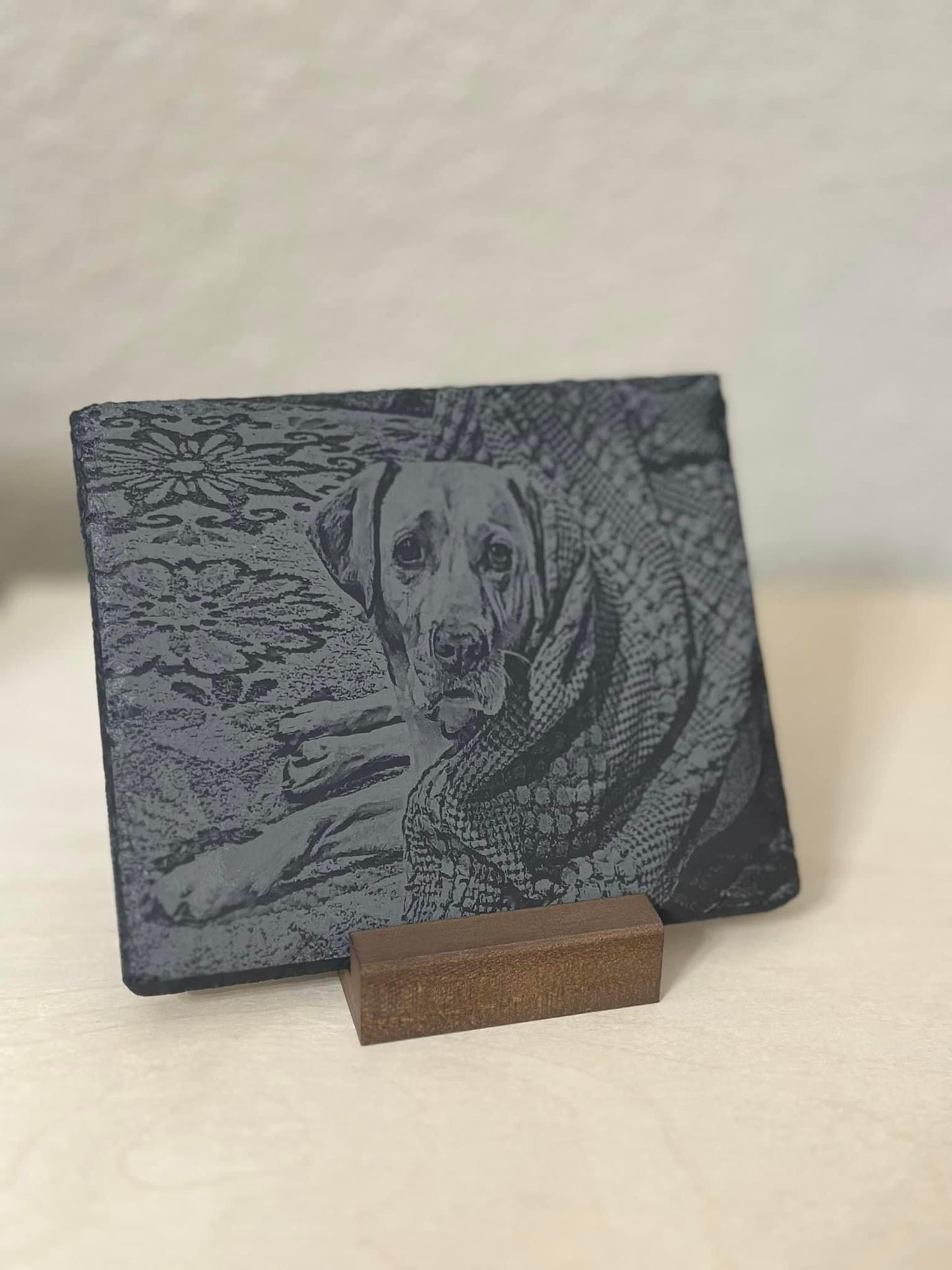 Slate Pet Portrait with Stand