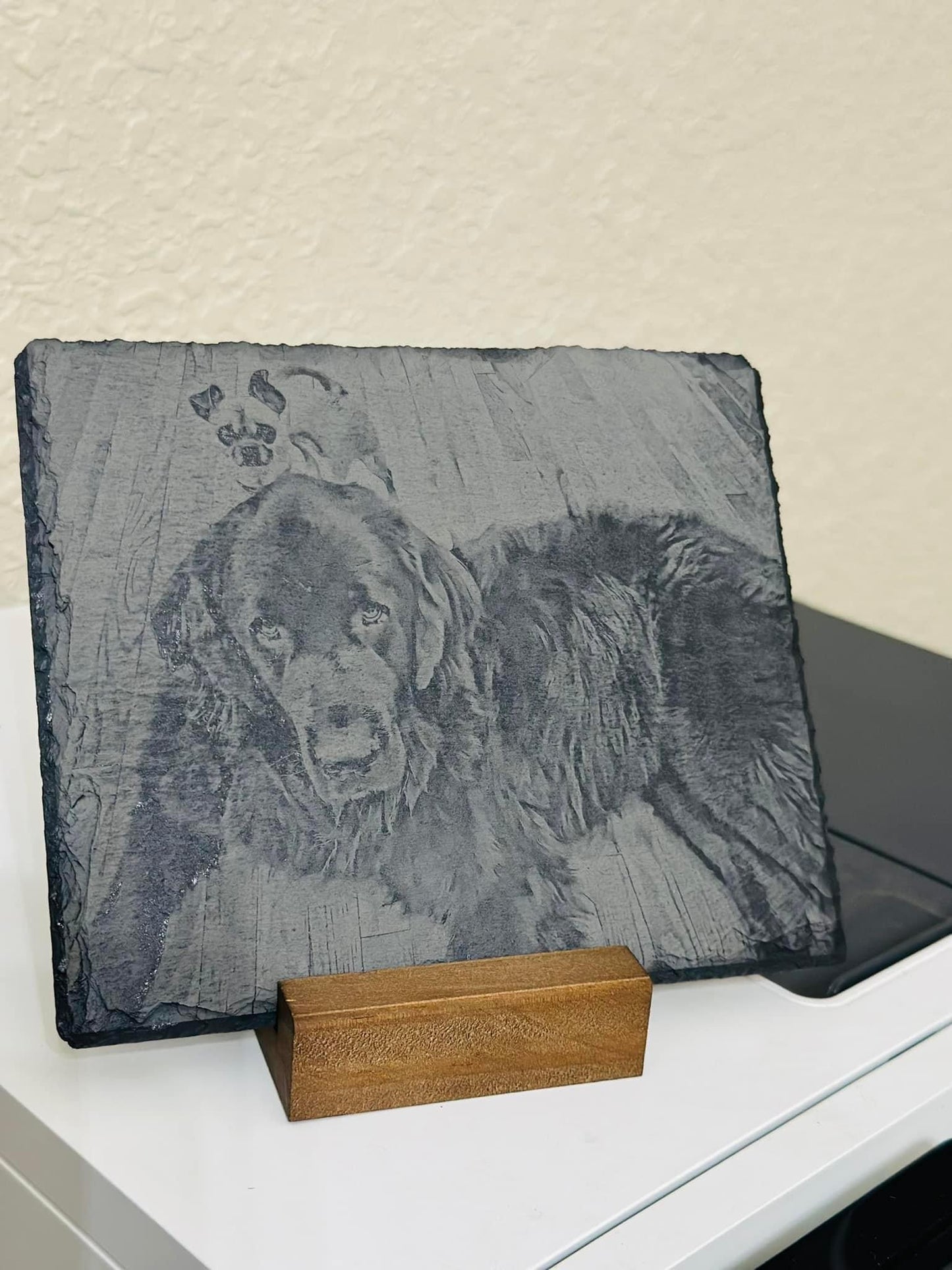 Slate Pet Portrait with Stand